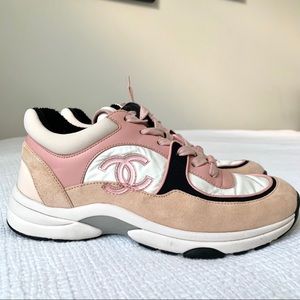 CHANEL 2019 Interlocking CC Logo Chunky Sneaker